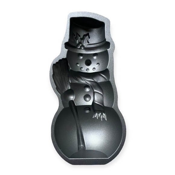 NWOB Nordic Ware Snowman Baking Pan Cast Aluminum Christmas Holiday Mold Cake - Picture 2 of 10